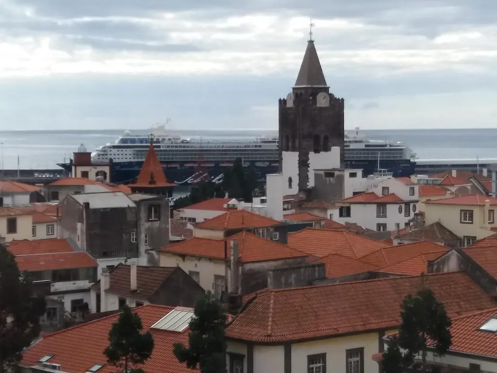 Funchal Paradise 0*, Funchal (Madeira) Portugalsko