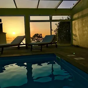 Apartmán Casa Da Relva Com Piscina Aquecida Interna, Arco da Calheta (Madeira)